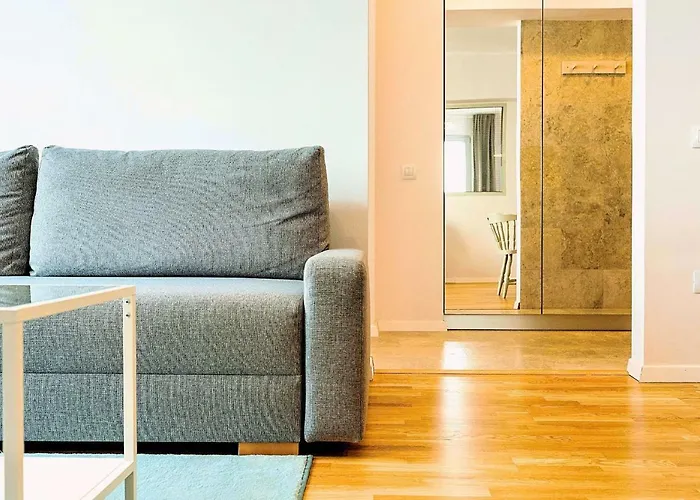 Old Town Riverview Apartment